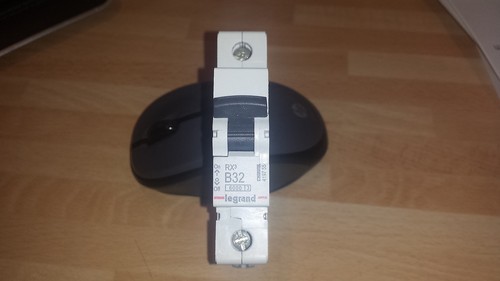 Legrand tenby rx3 32a mcb - legrand,